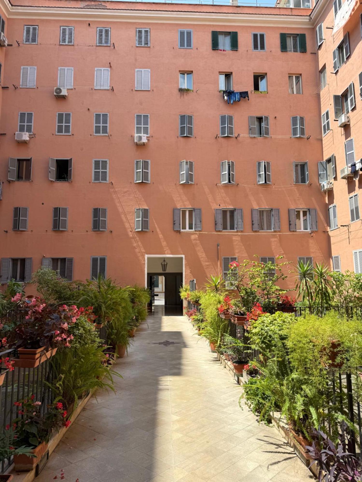 S&m Guest - San Giovanni